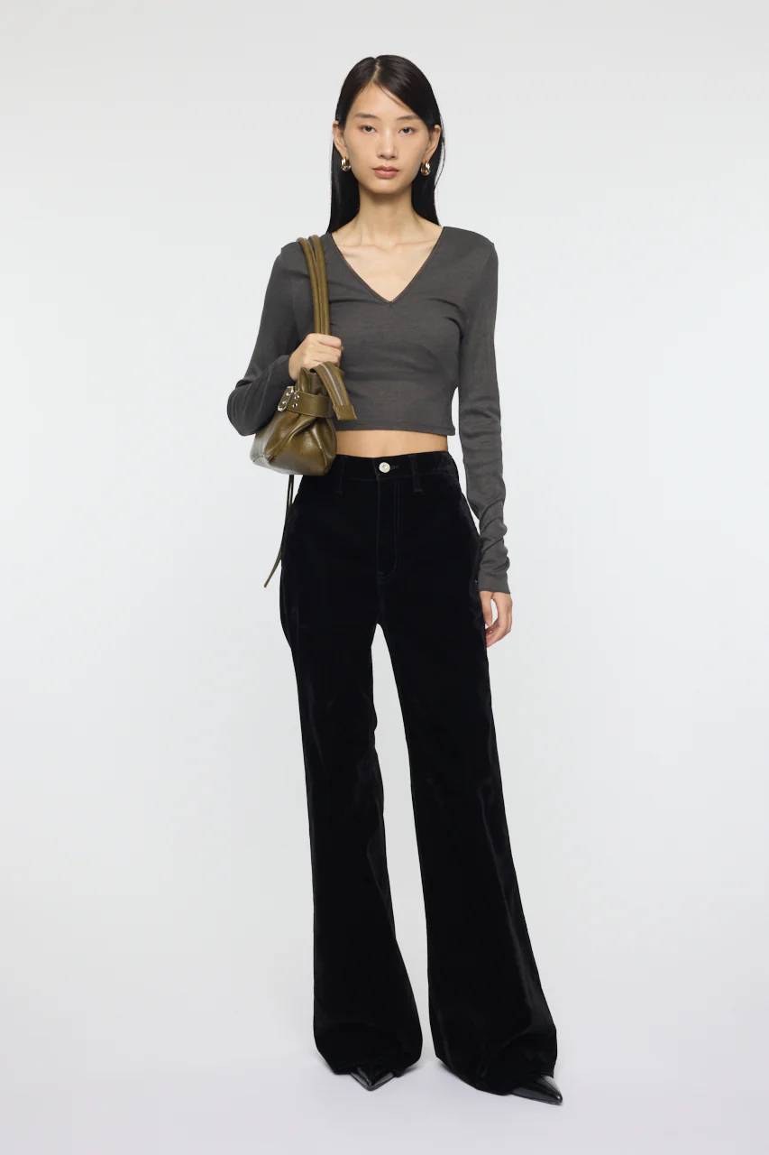 DEEP V CUP LONG SLEEVE TEE - Image 9